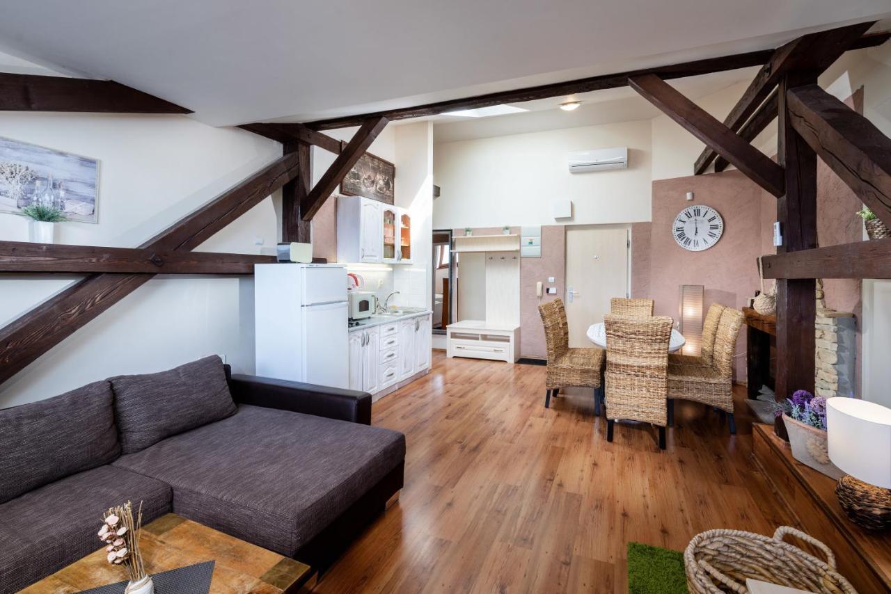 Apartments Sofia Plus Liptovský Mikuláš Eksteriør bilde
